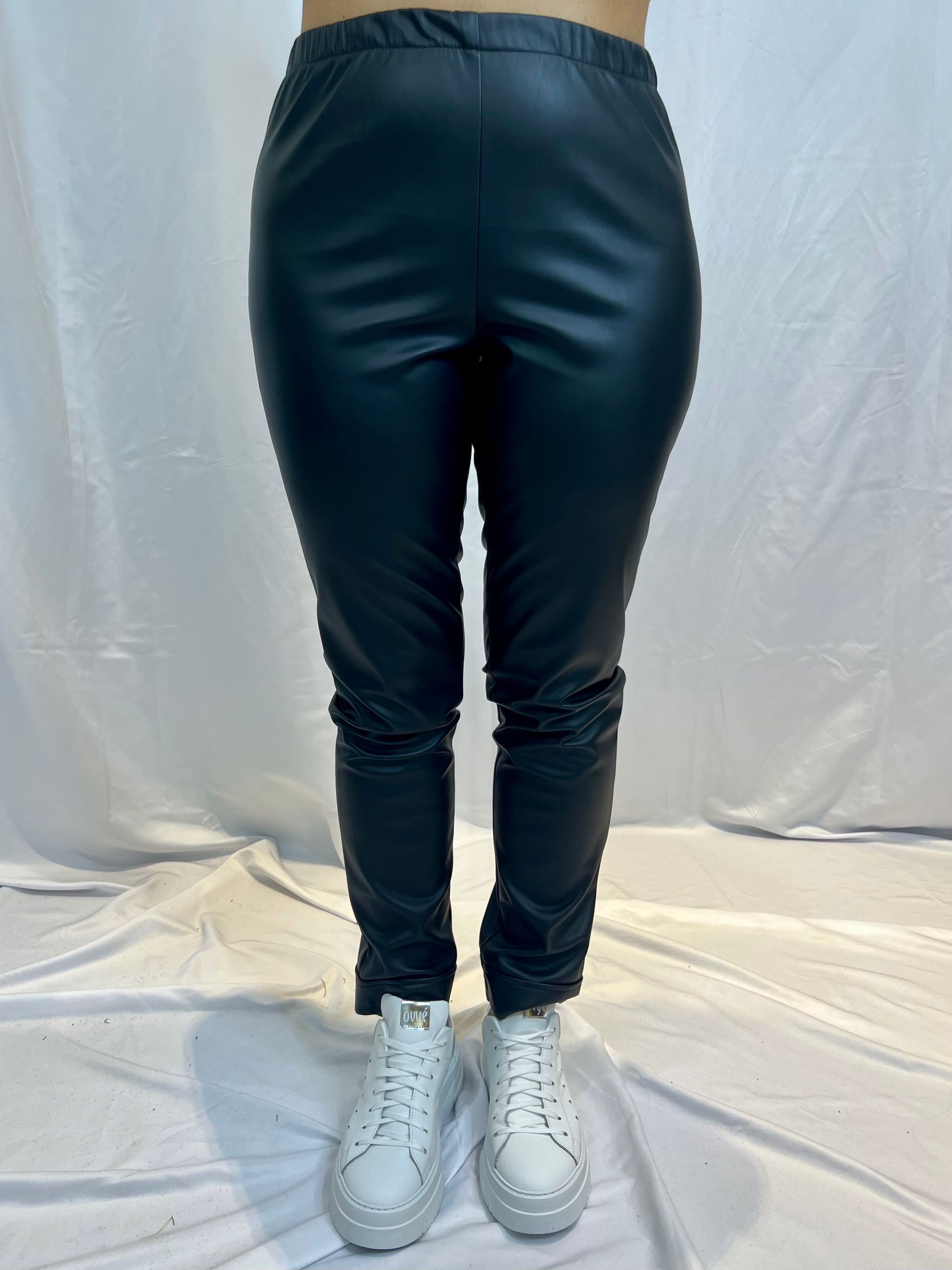 Pantalone slim in ecopelle Jurerê