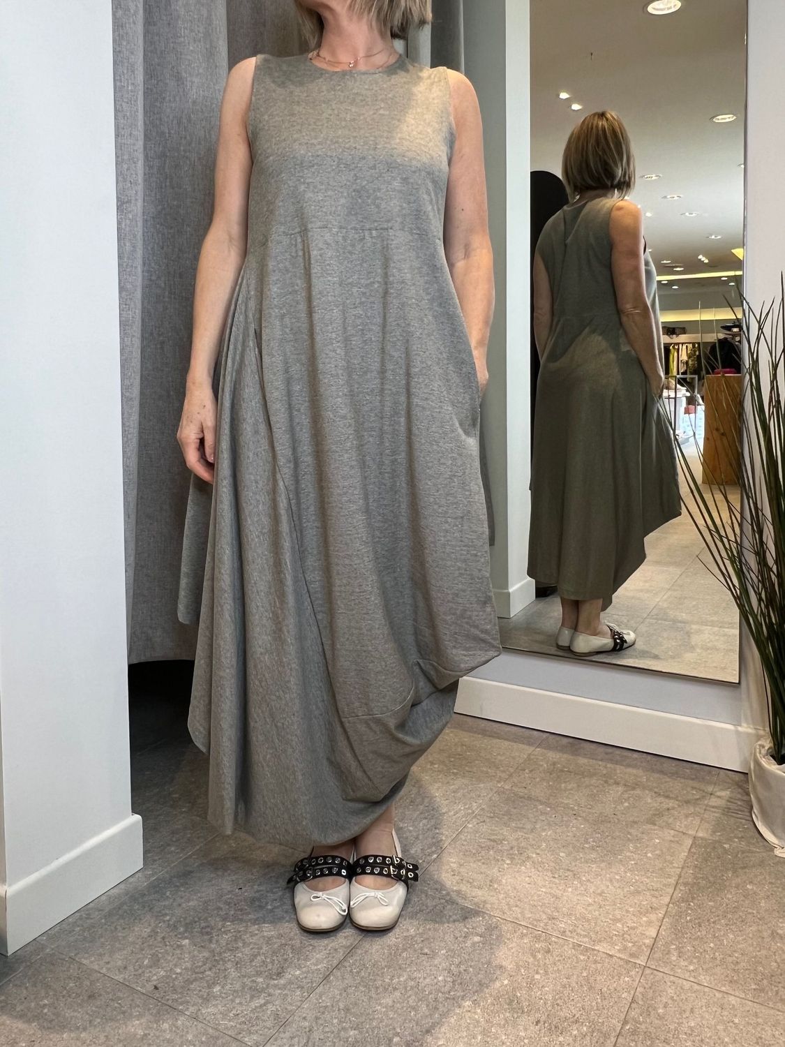 Abito lungo senza maniche asimmetrico Jurerê