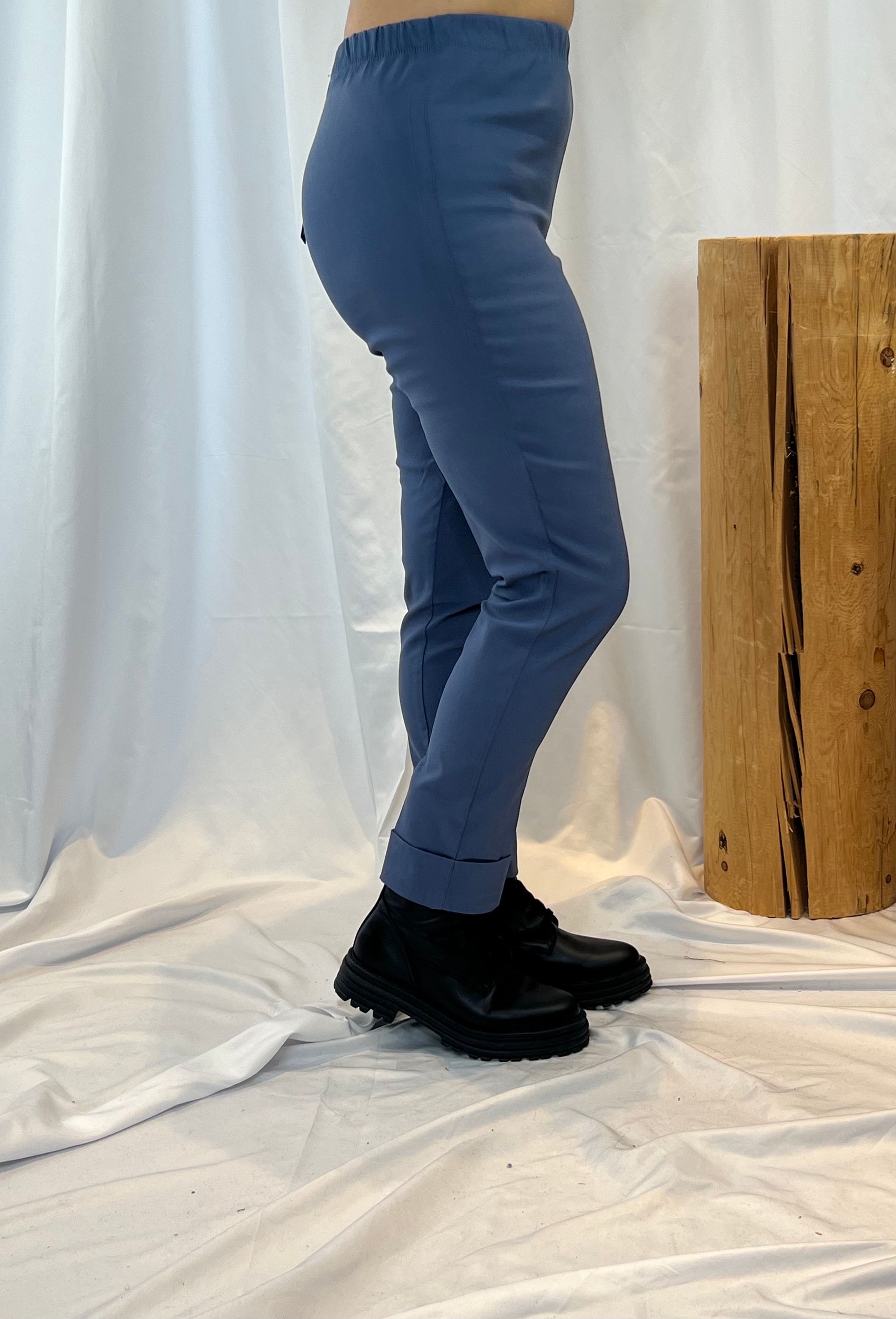 Pantalone slim con risvolto bengalina Jurerê