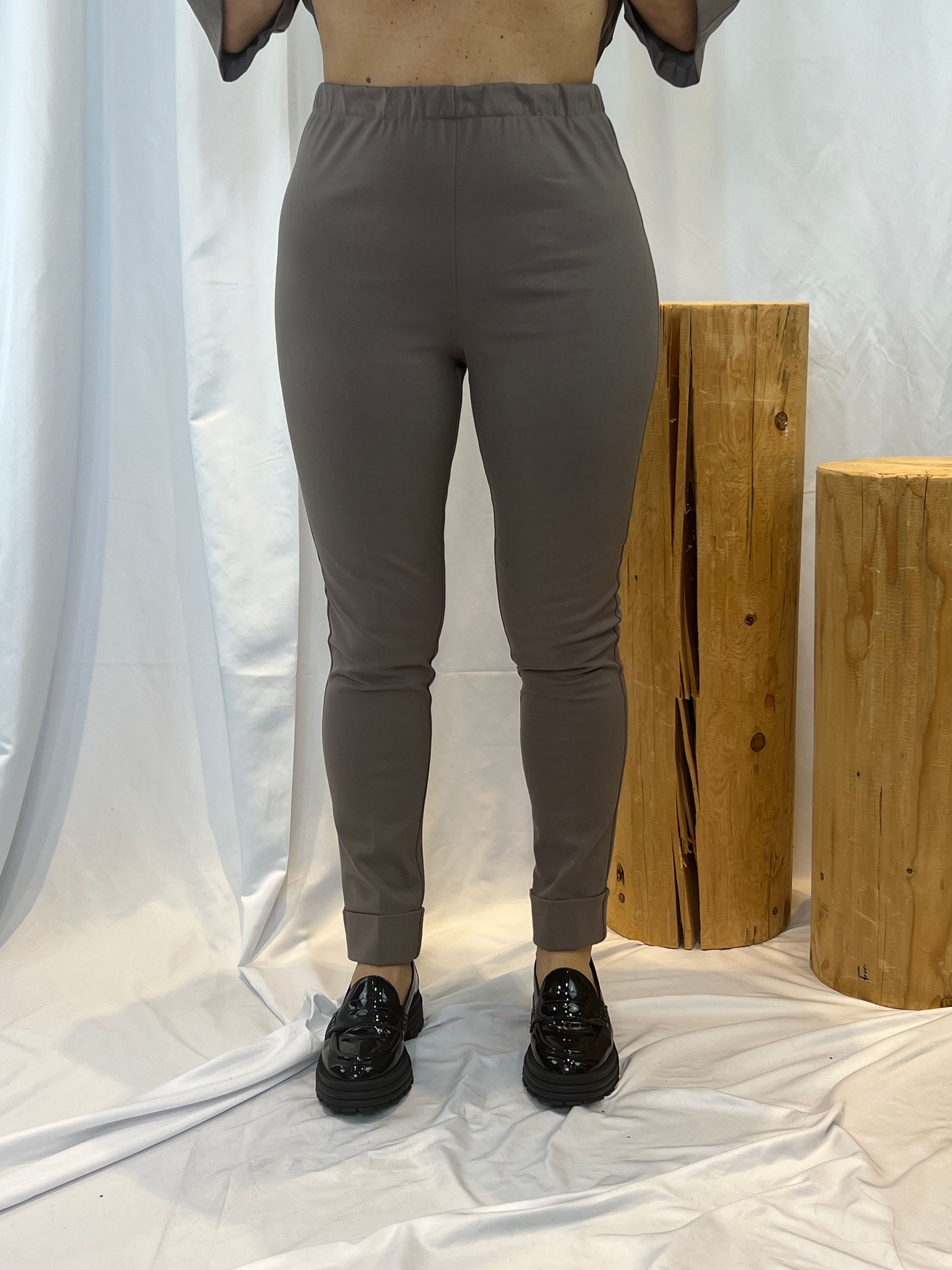 Pantalone slim Jersey Jurerê