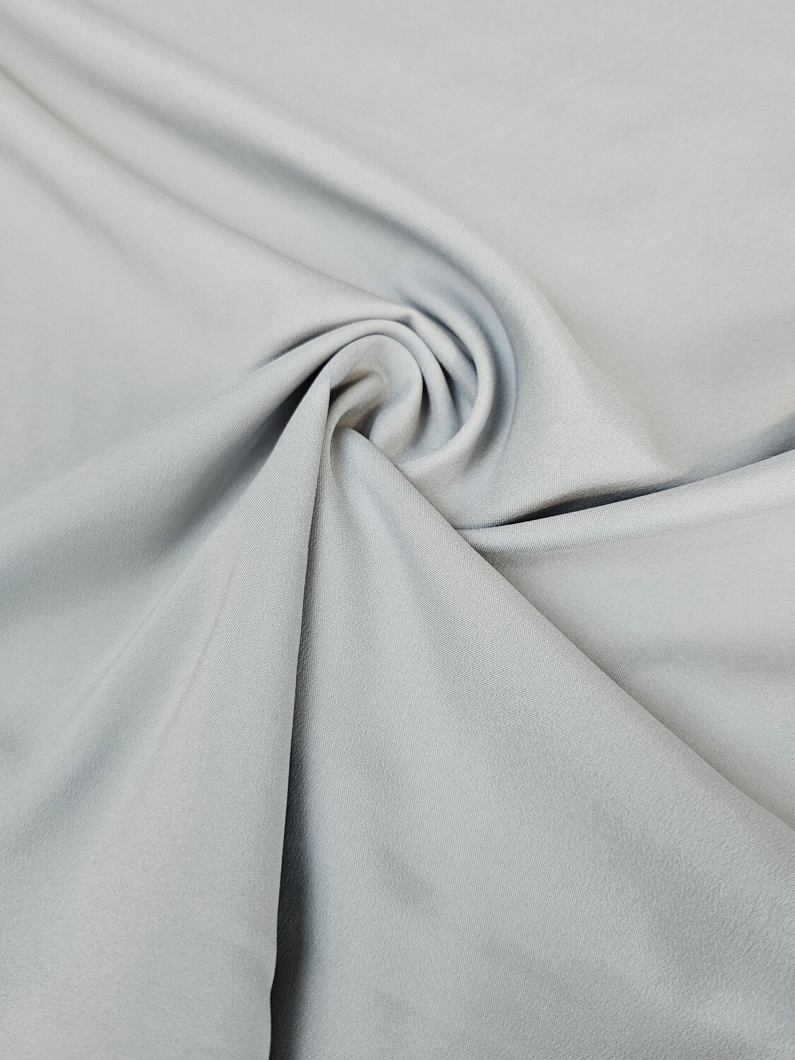 Lechute Silver Polyester