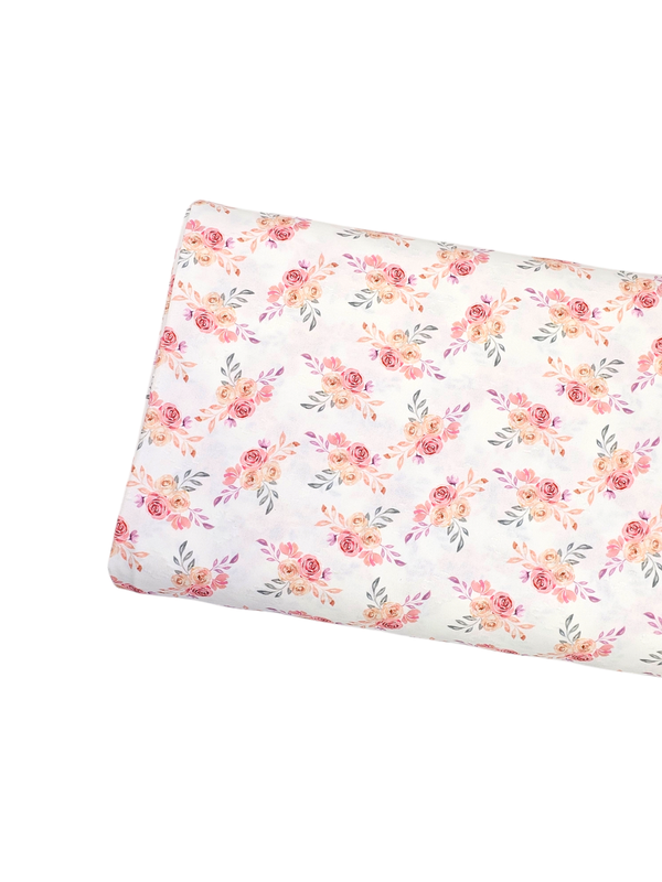 *Unique Design* Poly Swiss Diamond Whispering Petals Sm White