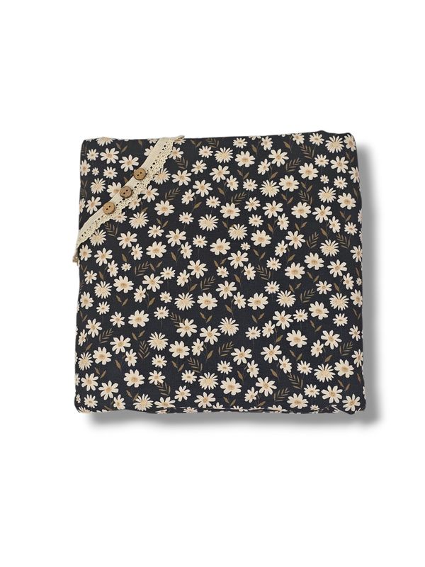 *Unique Design* Cloud Poly Mini Daisy Black