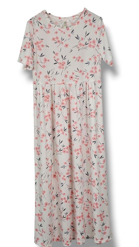 Size 8 Brushed Ribbed Knit Pink Elegant Floral Dress