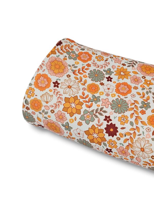 *Unique Design* Willow Ribbed Knit Retro Blooms White