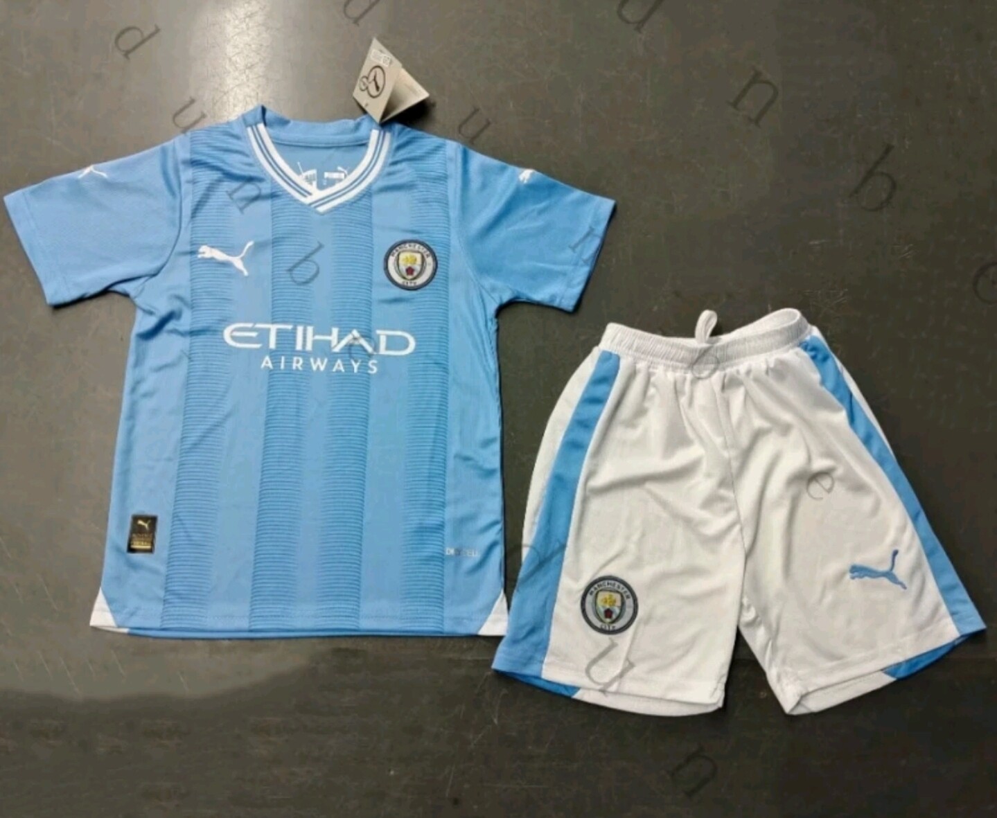 Conjunto Manchester city oficial (Celeste)