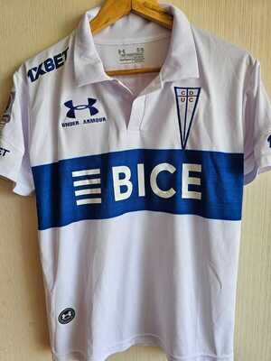 Universidad católica -  talla S
