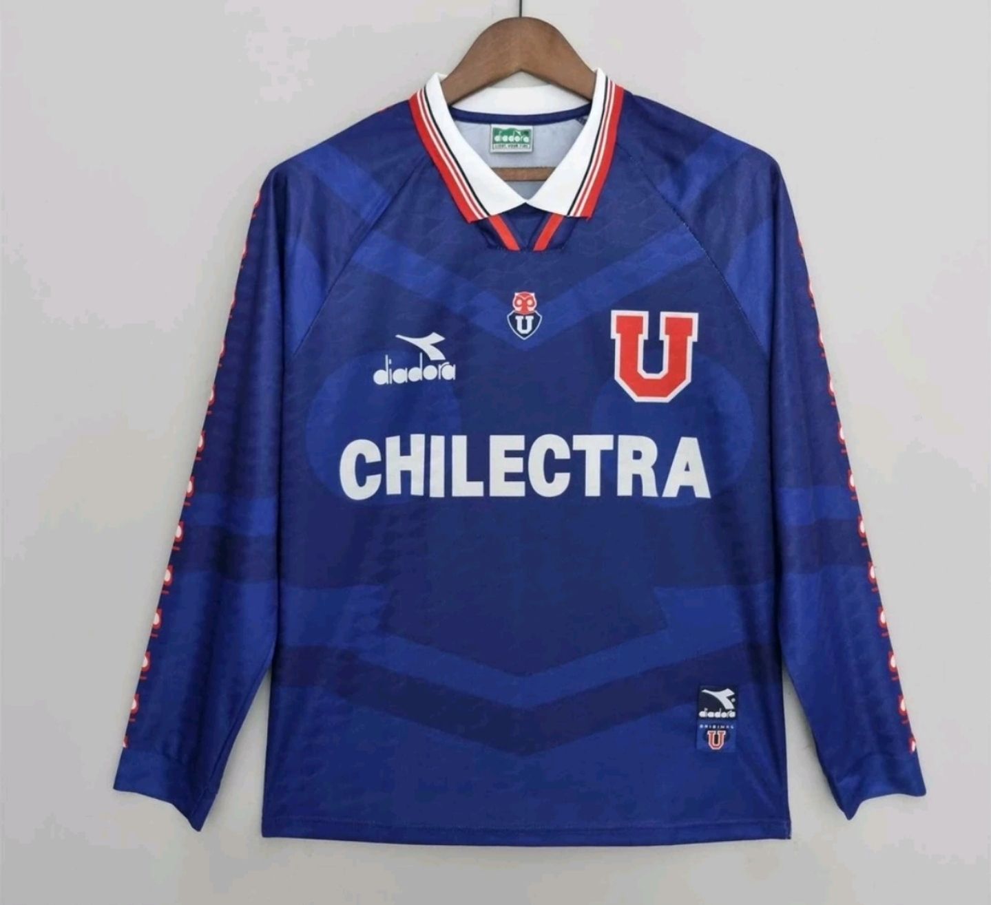 Retro Universidad de Chile 1996 manga larga 