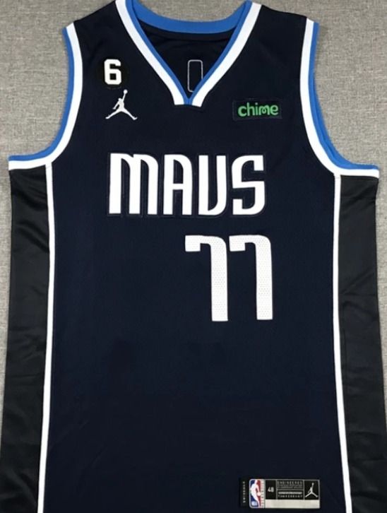 Basquetball - Dallas Mavericks 77 Luka Doncic