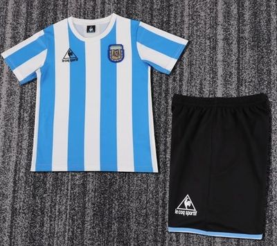 Conjunto Argentina Albiceleste RETRO MARADONA