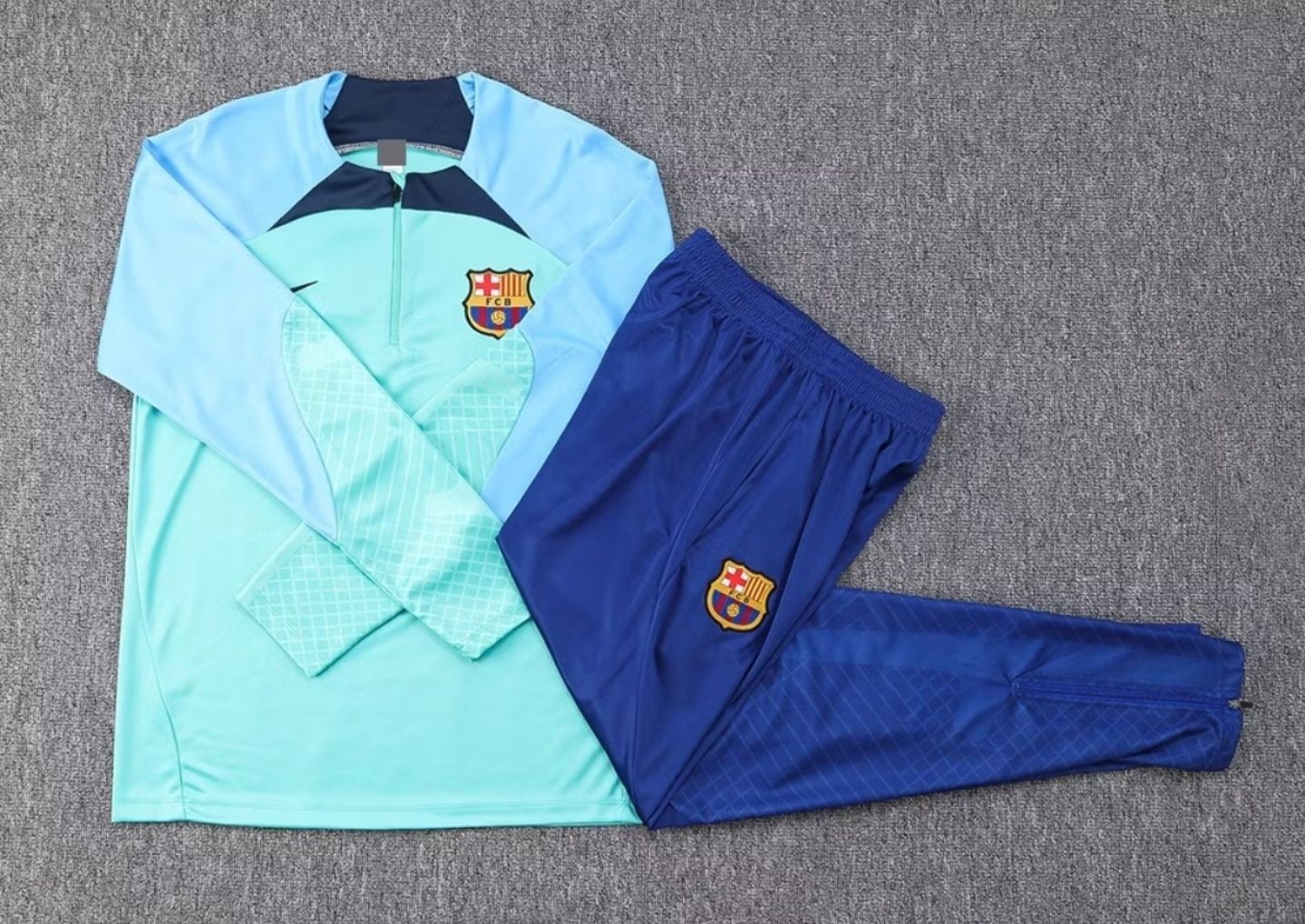 BARCELONA- BUZO COMPLETO - PREMIUM QUALITY