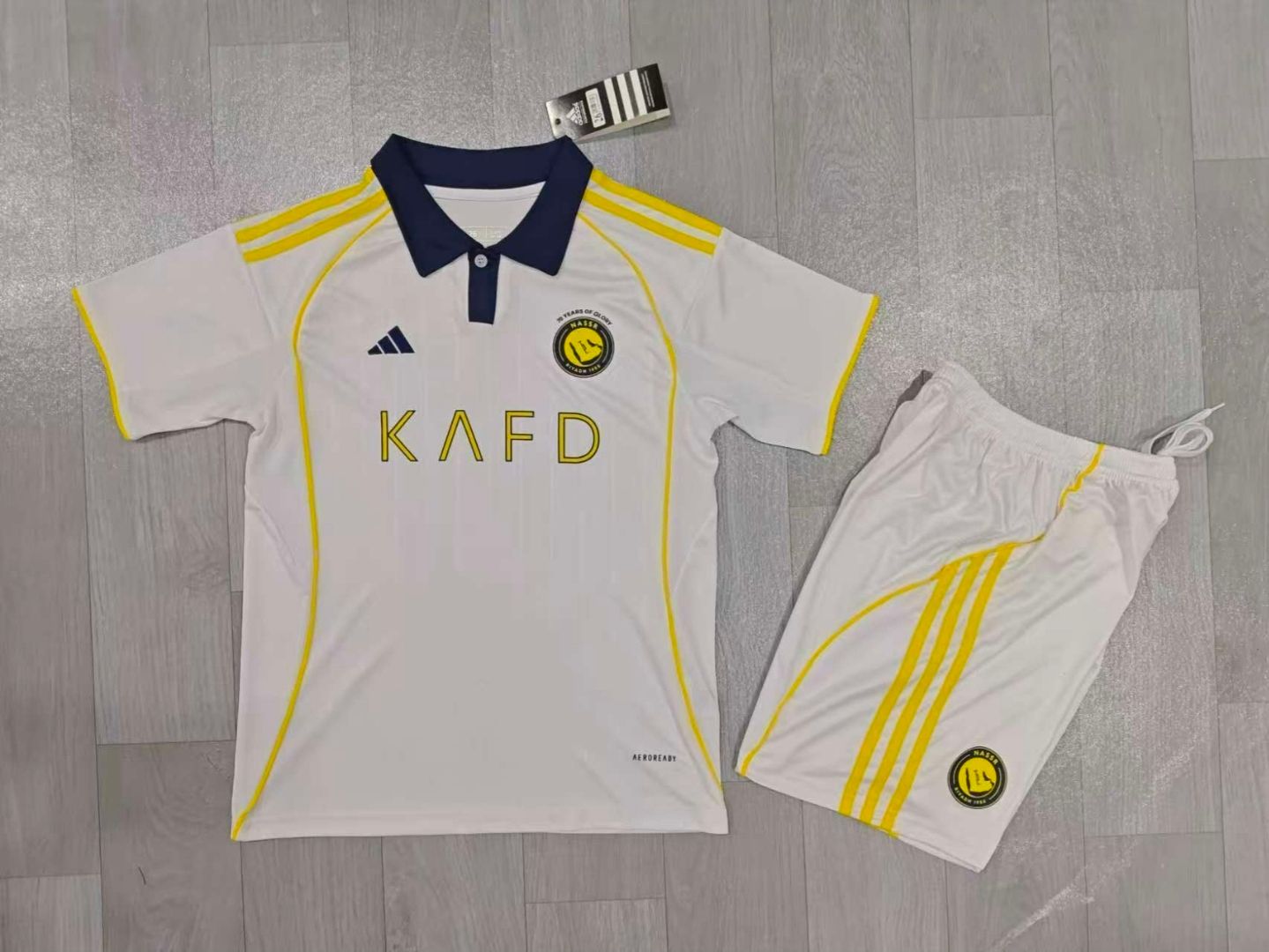 Conjunto Al Nassr temporada 25/26 visita - Premium Quality Conjunto Al Nassr temporada 25/26 visita - Premium Quality