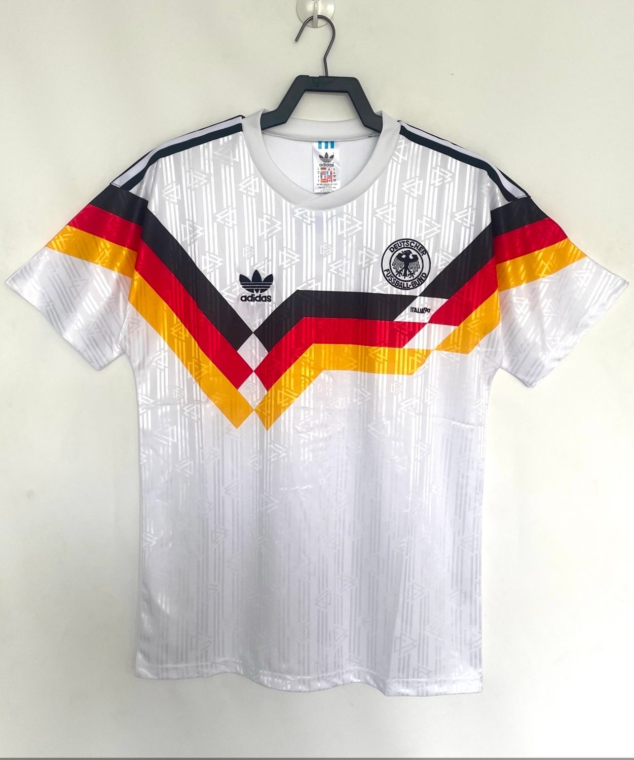 Retro Alemania 1990 - sin cuello - Premium Quality 