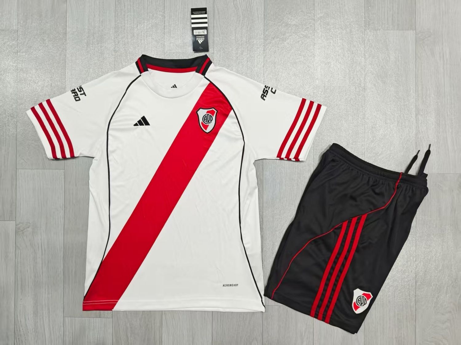 Conjunto River Plate local 2025/2026 - PREMIUM QUALITY