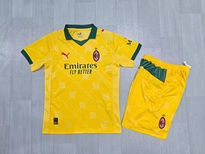 Conjunto AC Milan visita (2) 2025/2026 - PREMIUM QUALITY Conjunto AC Milan visita (2) 2025/2026 - PREMIUM QUALITY