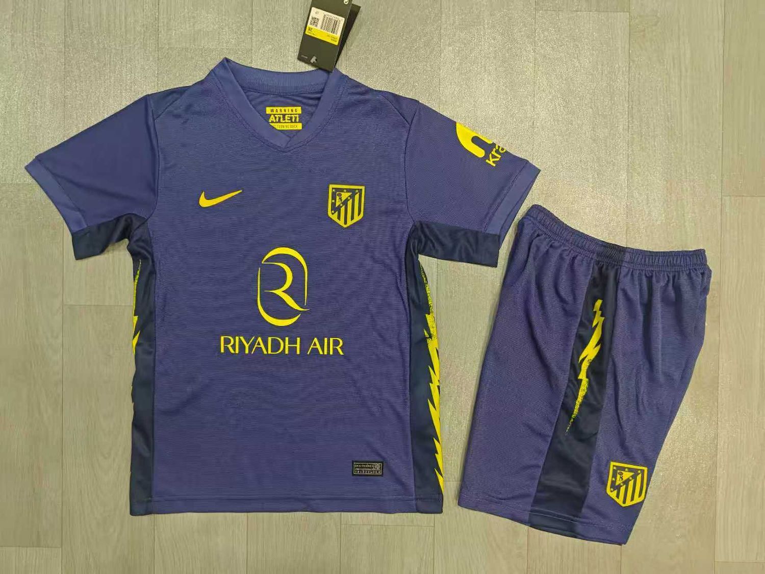 Conjunto Atletico de Madrid visita 2025/2026 - PREMIUM QUALITY