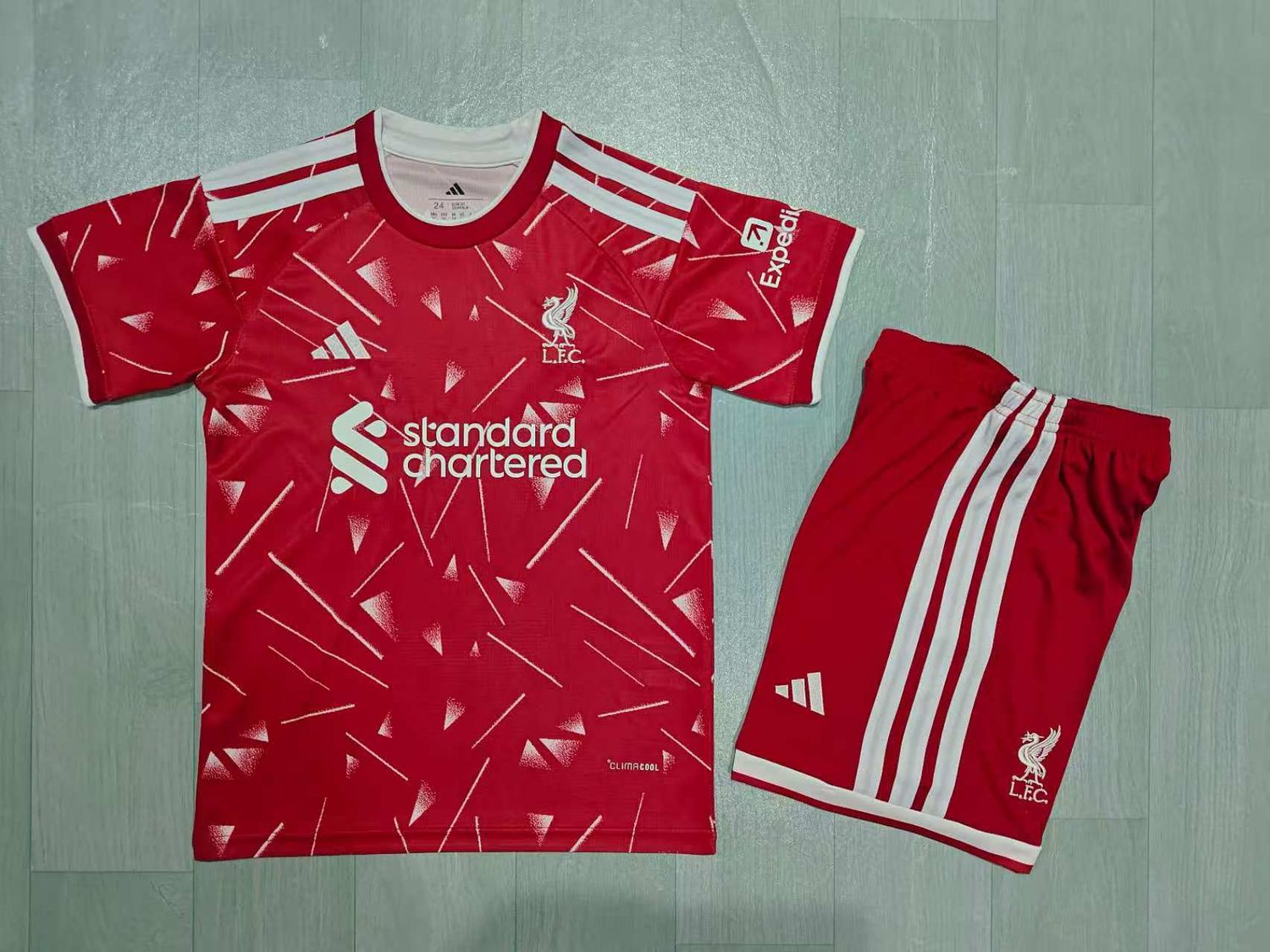 Conjunto Liverpool local 2026/2027 manga corta - PREMIUM QUALITY Conjunto Liverpool local 2026/2027 manga corta - PREMIUM QUALITY
