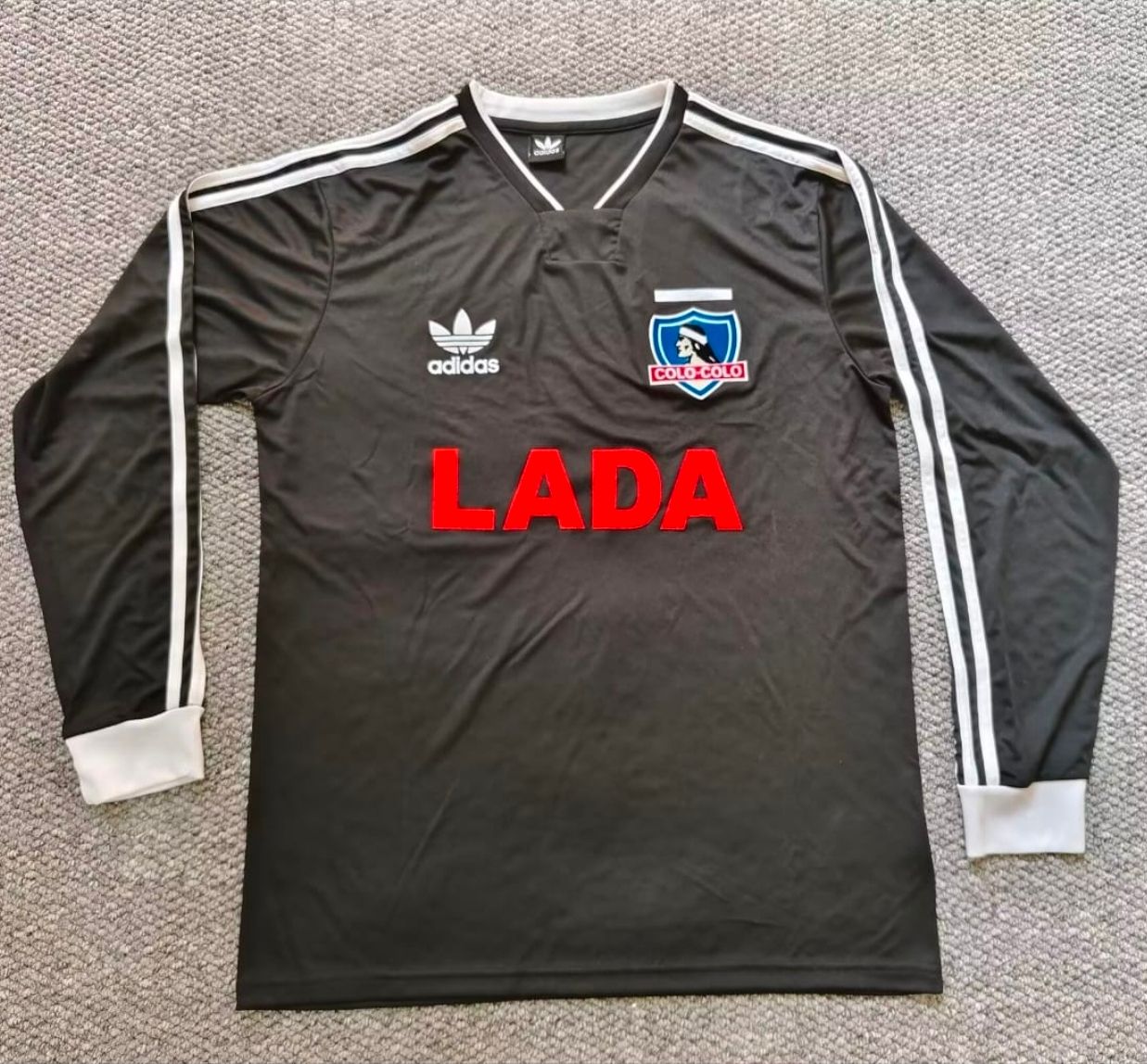 Retro Colo Colo negra manga larga - Libertadores 91 Premium Quality 