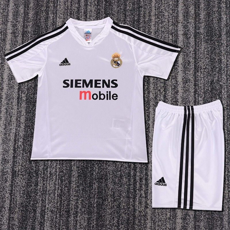 Conjunto Real Madrid retro 2004/2005 blanca - Premium quality