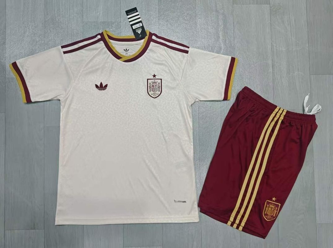Conjunto España visita 26/27 - PREMIUM QUALITY