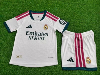 Conjunto Real Madrid local temporada 26/27 - PREMIUM QUALITY Conjunto Real Madrid local temporada 26/27 - PREMIUM QUALITY