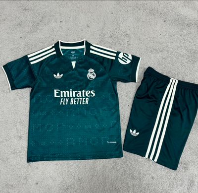 Conjunto Real Madrid edicion especial temporada 26/27 - PREMIUM QUALITY Conjunto Real Madrid edicion especial temporada 26/27 - PREMIUM QUALITY