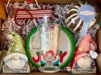 GNOME FOR THE HOLIDAYS