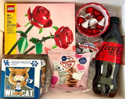 ROSES ARE RED, WILDCATS ARE BLUE