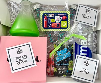 THINK LIKE A PROTON - CHEMISTRY BOX