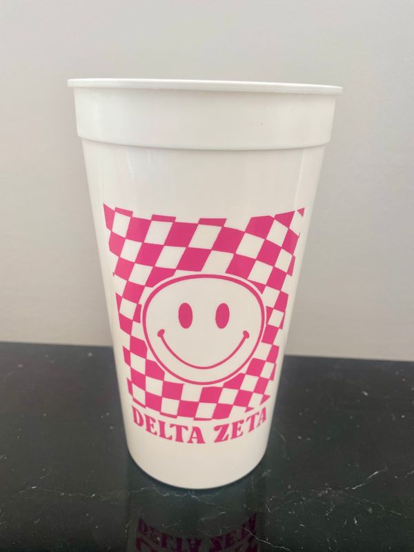 DELTA ZETA SMILEY STADIUM CUP