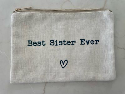 BEST SISTER EVER MAKEUP BAG