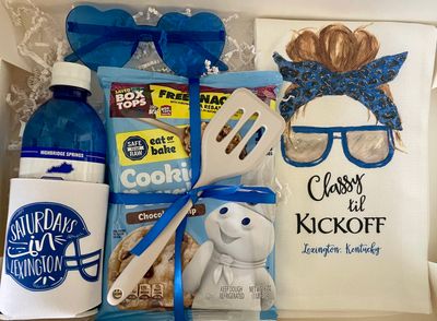 SWEET AS A KENTUCKY GIRL... TIL KICKOFF