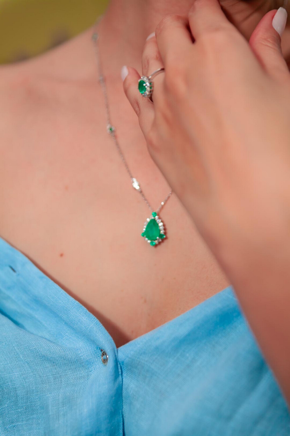 Colar De Esmeralda Com Diamante
