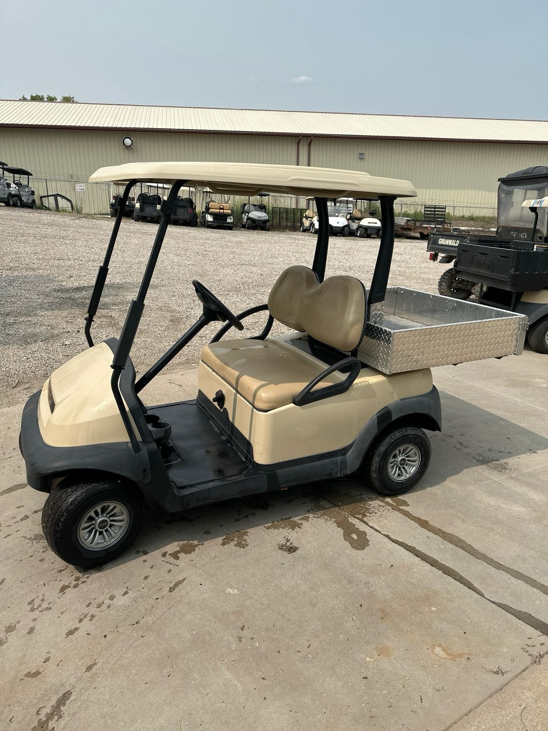 2015 Club Car Precedent Gas With Cargo Box