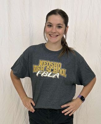 Vintage Neosho High School FBLA T-shirt