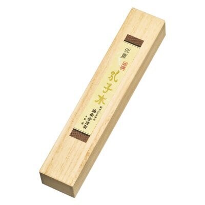 Kyara Tokusen Koshiboku Medium Size 1 Piece in a Paulownia Wood Box