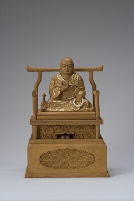 Kusunoki Kobo Daishi (楠木眼入切金付弘法大師)