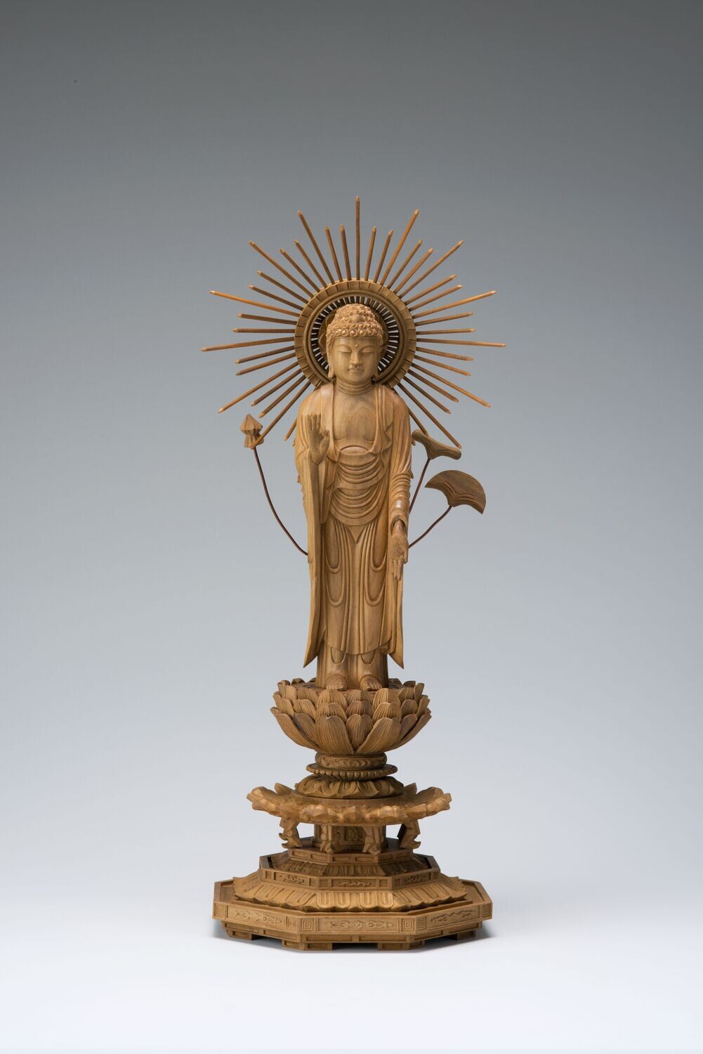 Byakudan Sandalwood Amitabha (白檀八角台東型光背立阿弥陀)