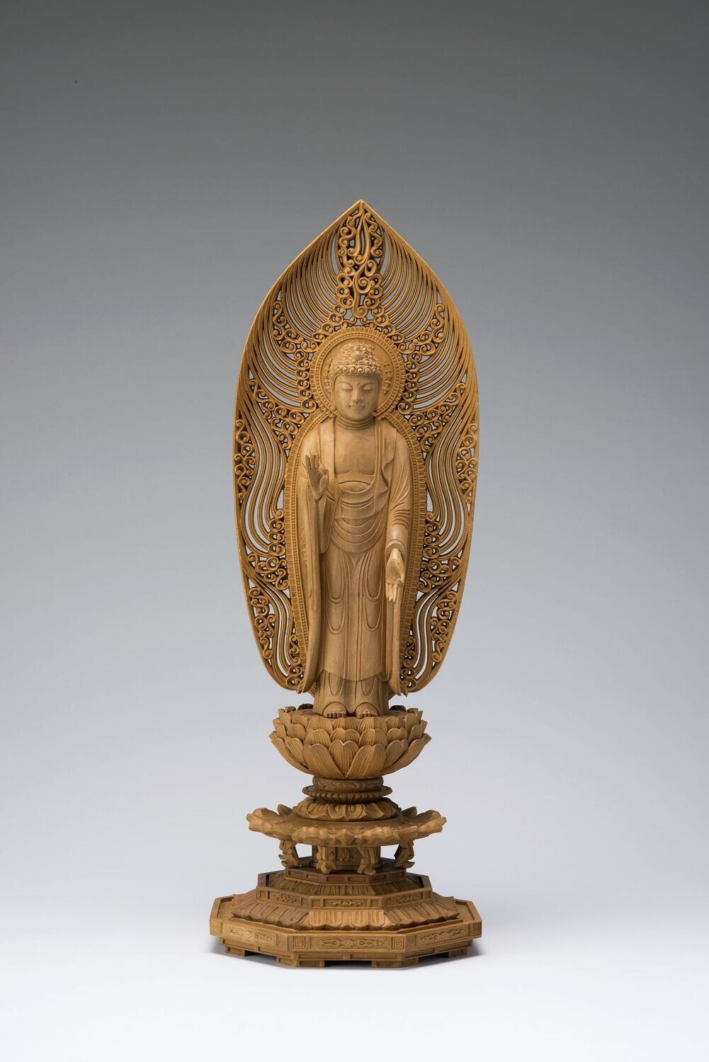 Byakudan Sandalwood Amitabha (白檀八角台舟型水煙光背立阿弥陀)