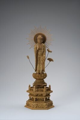 Kusunoki Amitabha (楠木六角台東型光背眼入切金付立阿弥陀)