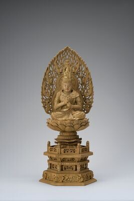 Kusunoki Dainichi (Mahavairocana) (楠木六角台飛天光背眼入切金付大日)
