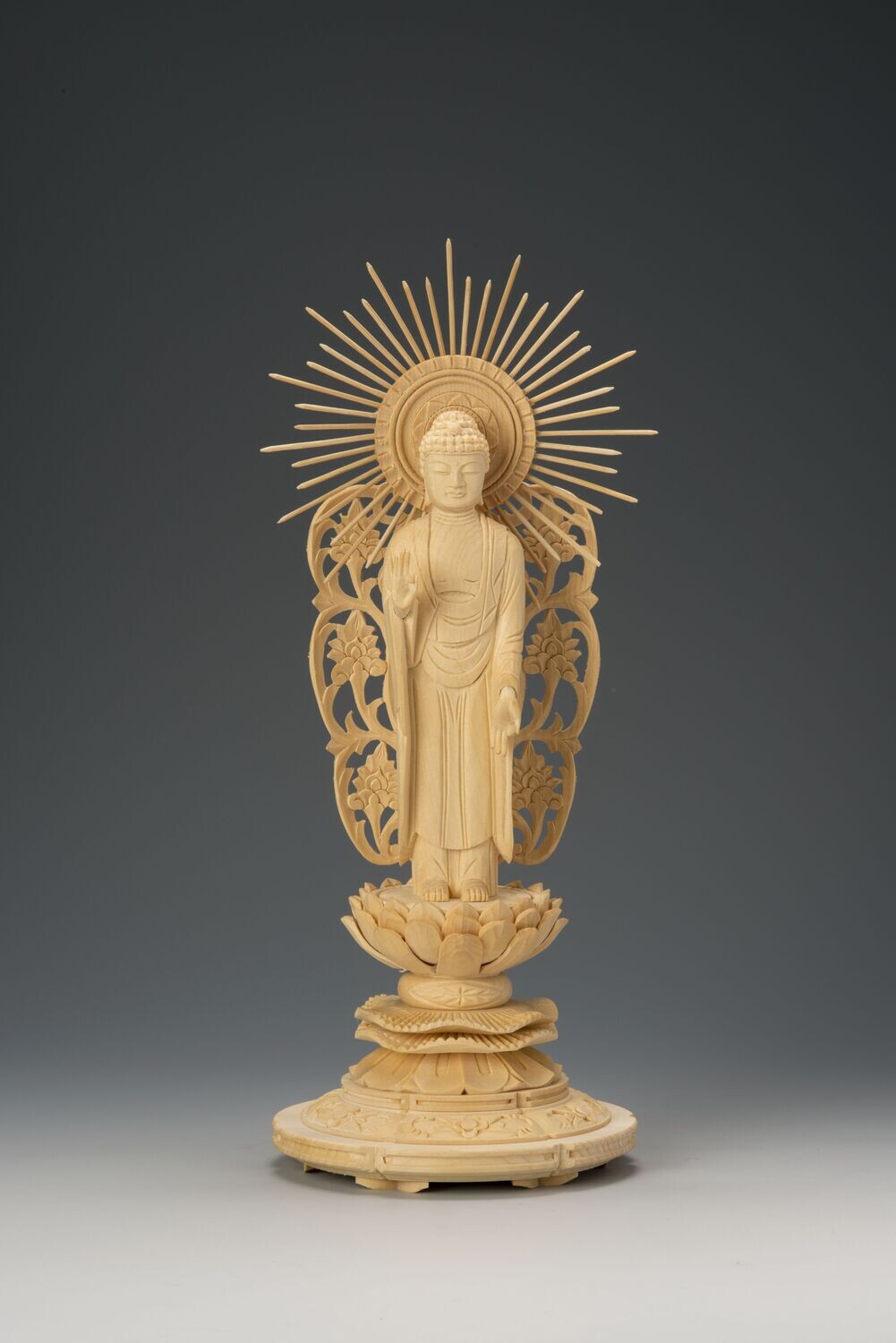 Hinoki Amitabha (桧木上彫木瓜丸台西型唐草光背立阿弥陀)