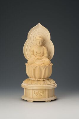 Hinoki Shakyamuni (桧木蓮華台釈迦)