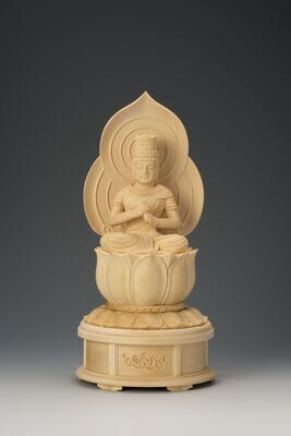Hinoki Dainichi (Mahavairocana) (桧木蓮華台大日)