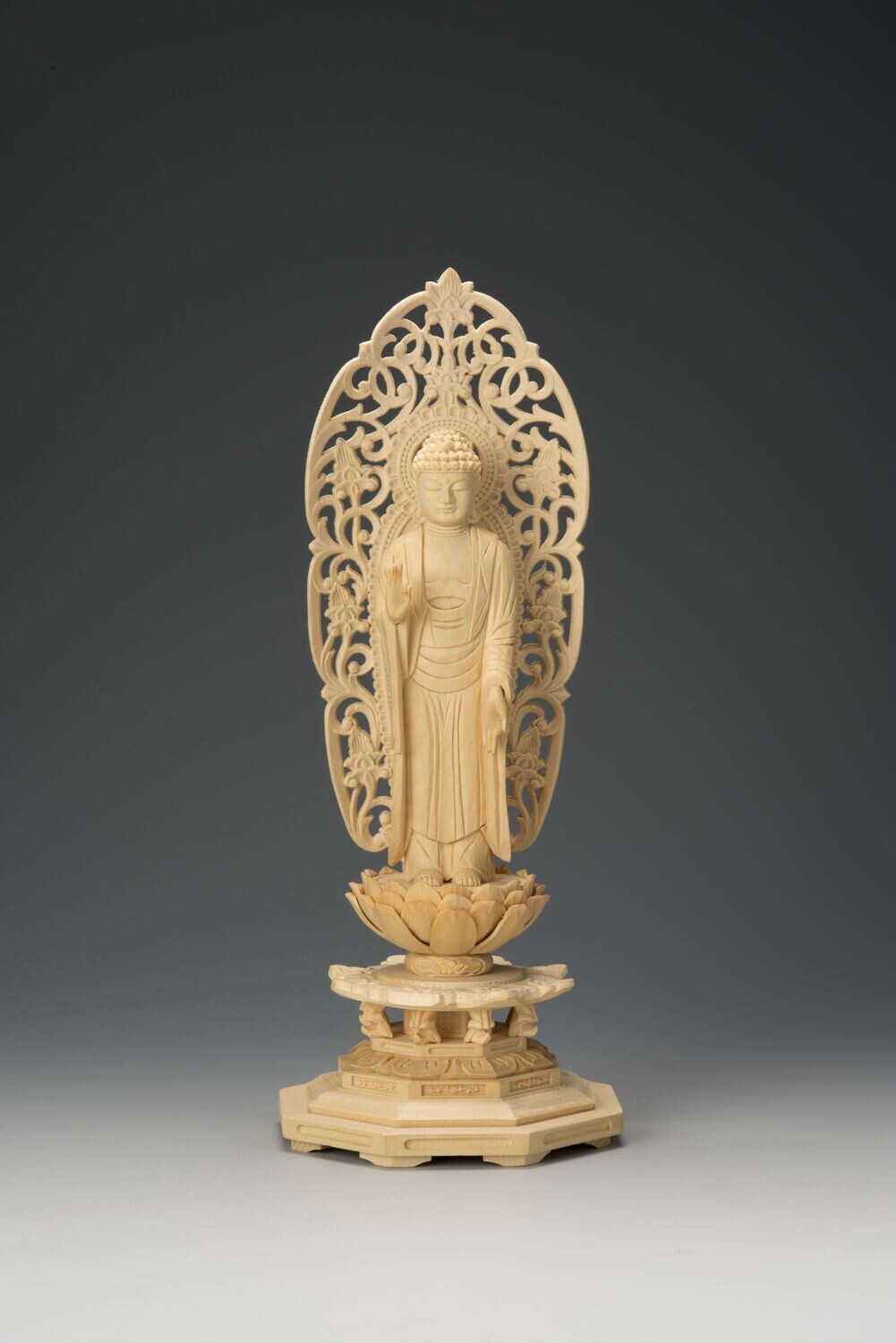 Hinoki Amitabha (桧木八角台舟型唐草光背立阿弥陀)