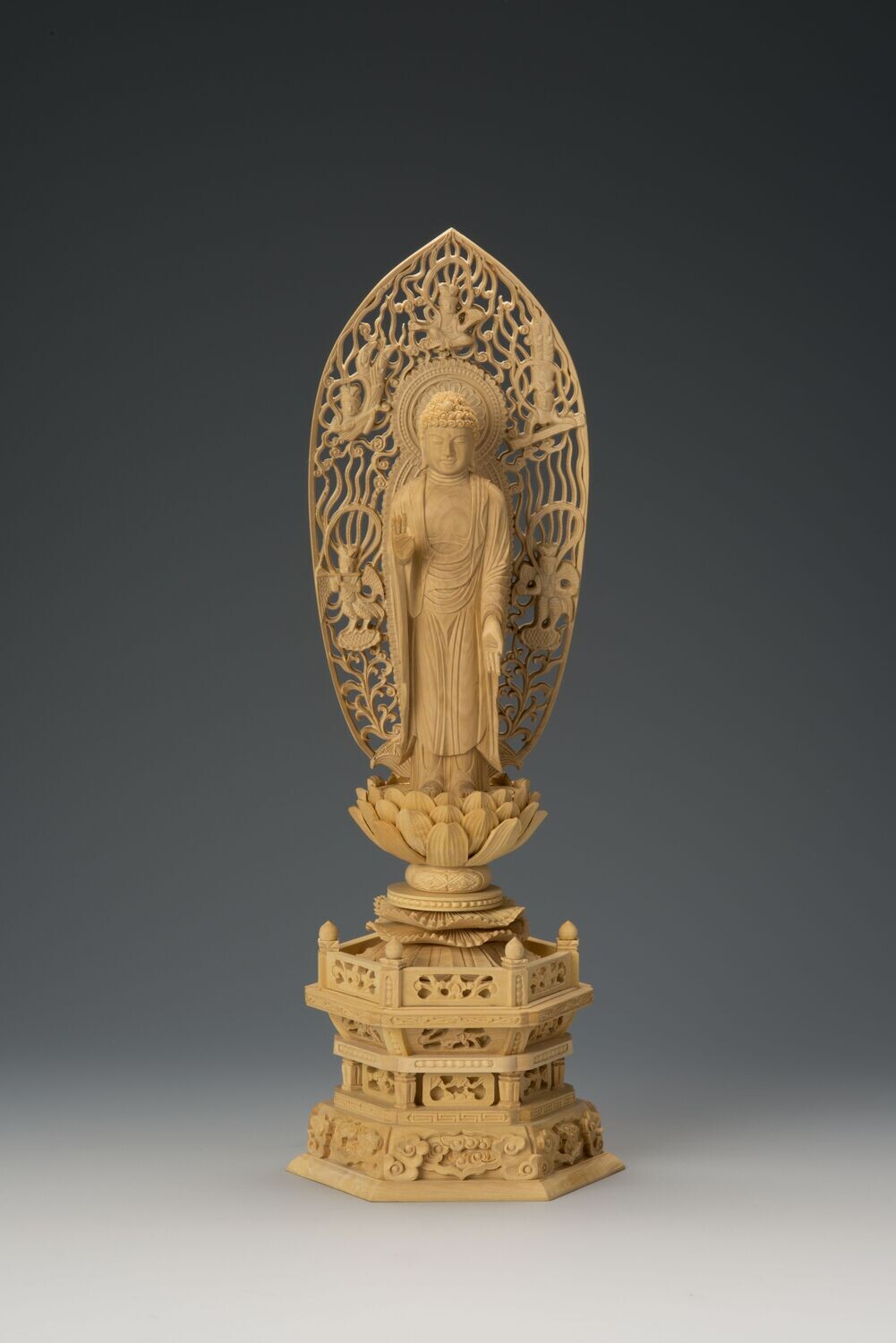 Tsuge Amitabha  (本柘植六角台舟型飛天光背立阿弥陀）