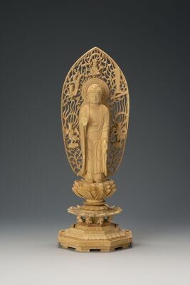 Tsuge Amitabha  (本柘植八角台舟型飛天光背立阿弥陀）