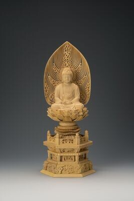 Tsuge Shakyamuni  (本柘植六角台水煙光背釈迦）