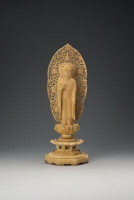 Tsuge Amitabha (本柘植八角台舟型唐草光背立阿弥陀)