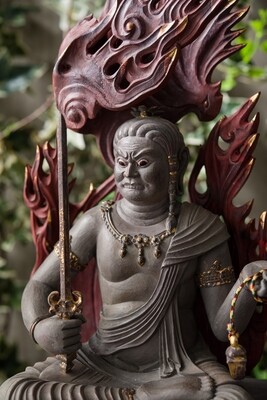 巻光背古代色不動明王座像